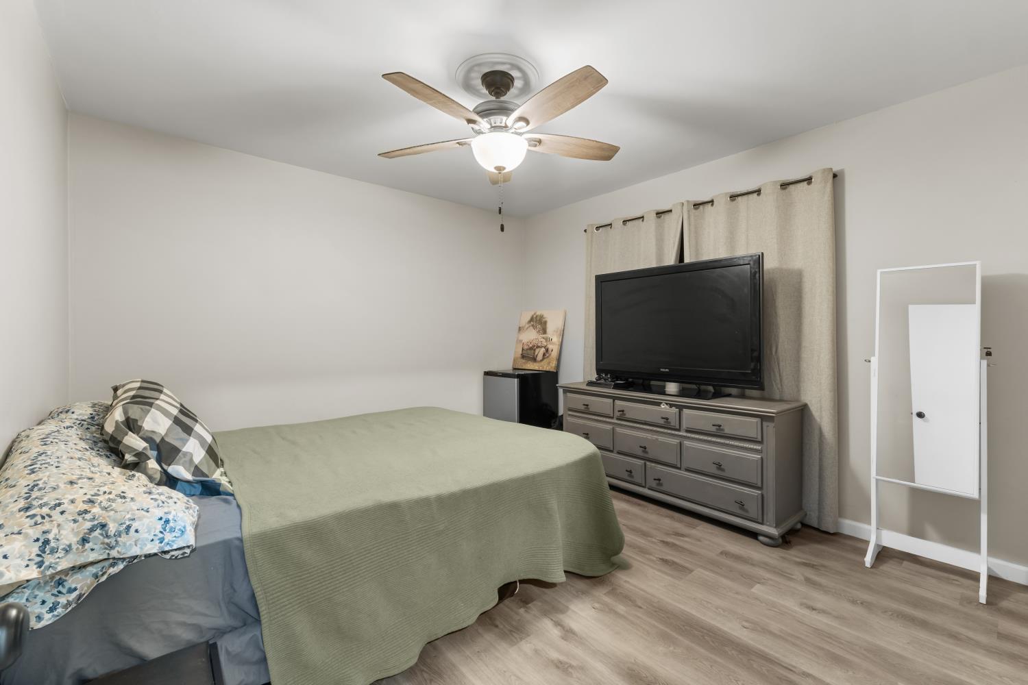 4084 Fresno, Le Grand, CA 95333