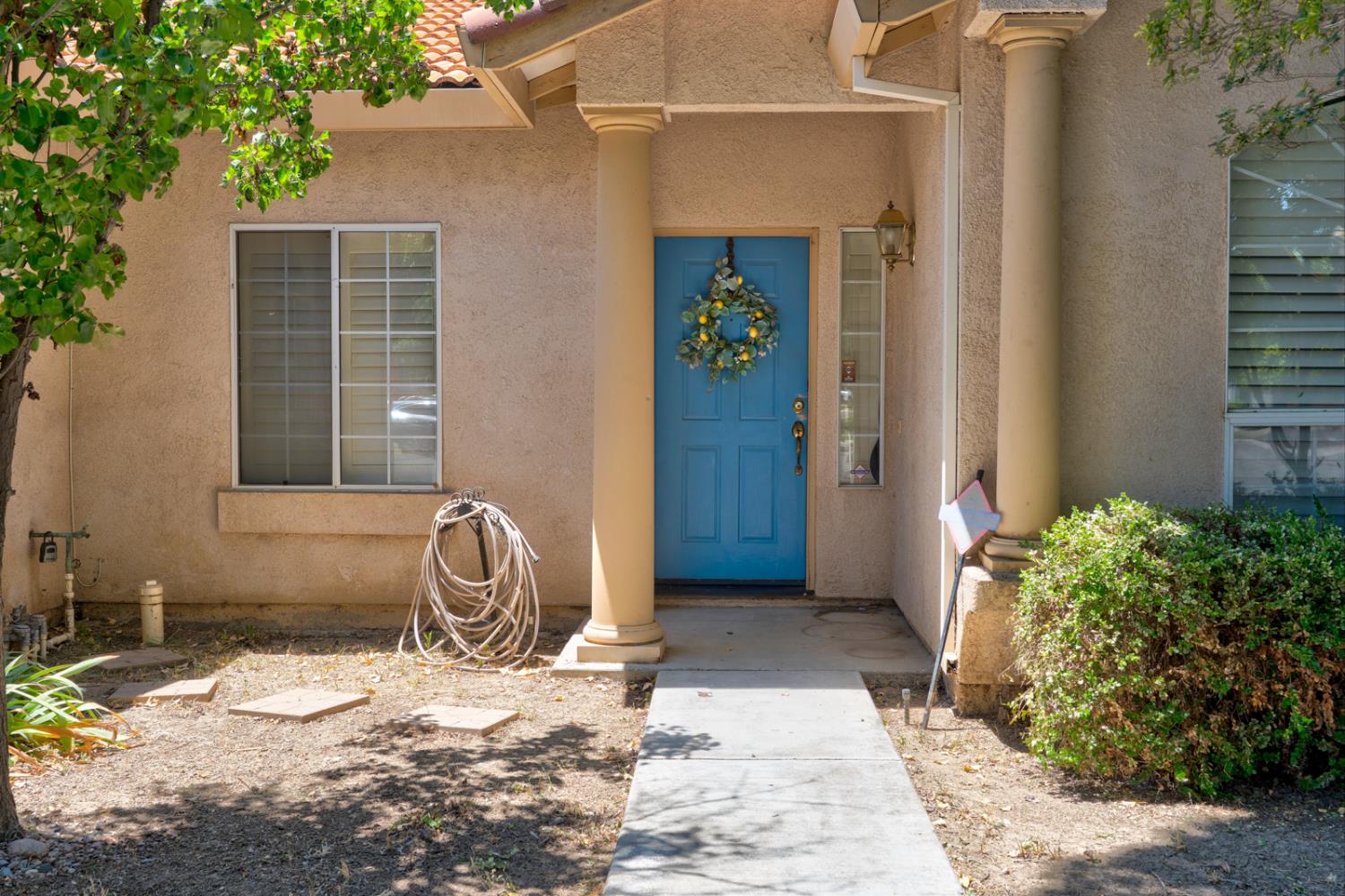 385 N 1st St, Los Banos, CA 93635