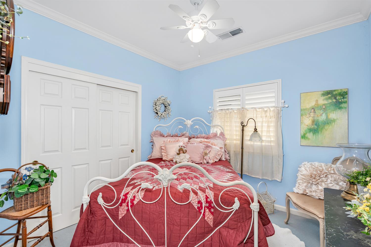 385 N 1st St, Los Banos, CA 93635