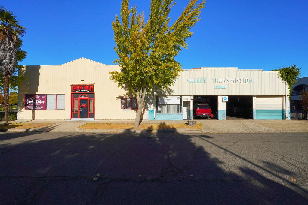 1316 10th St, Modesto, CA 95354