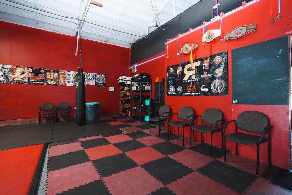 1316 10th St, Modesto, CA 95354