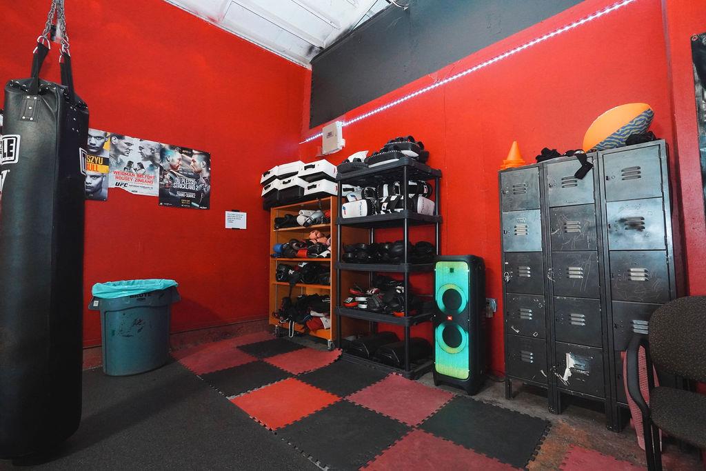 1316 10th St, Modesto, CA 95354