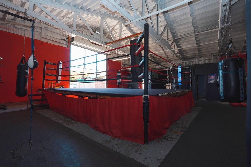 1316 10th St, Modesto, CA 95354
