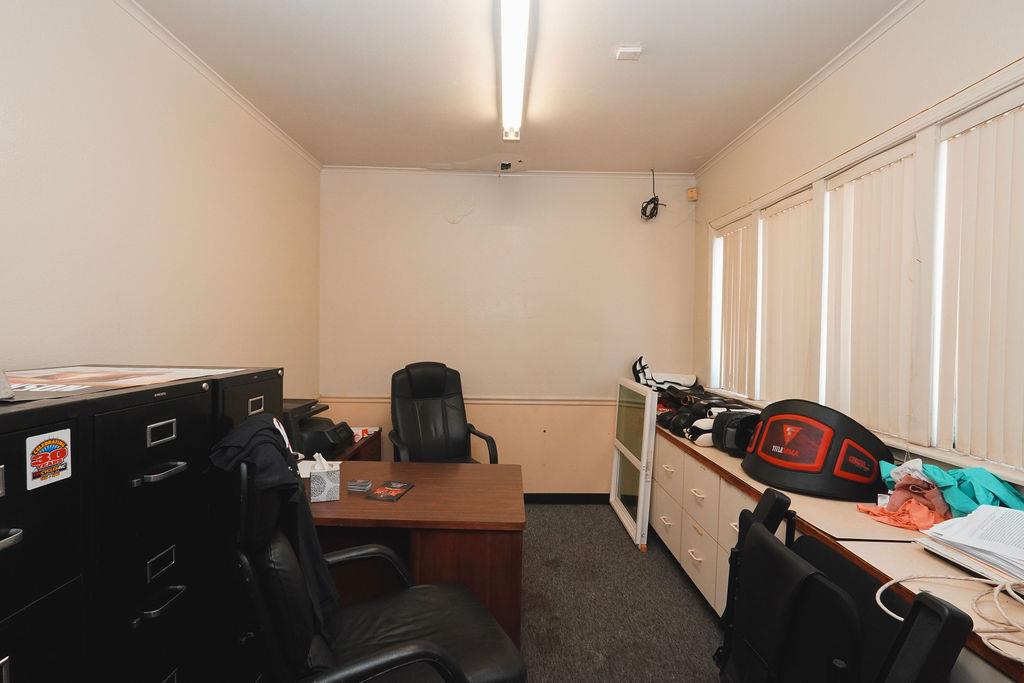 1316 10th St, Modesto, CA 95354
