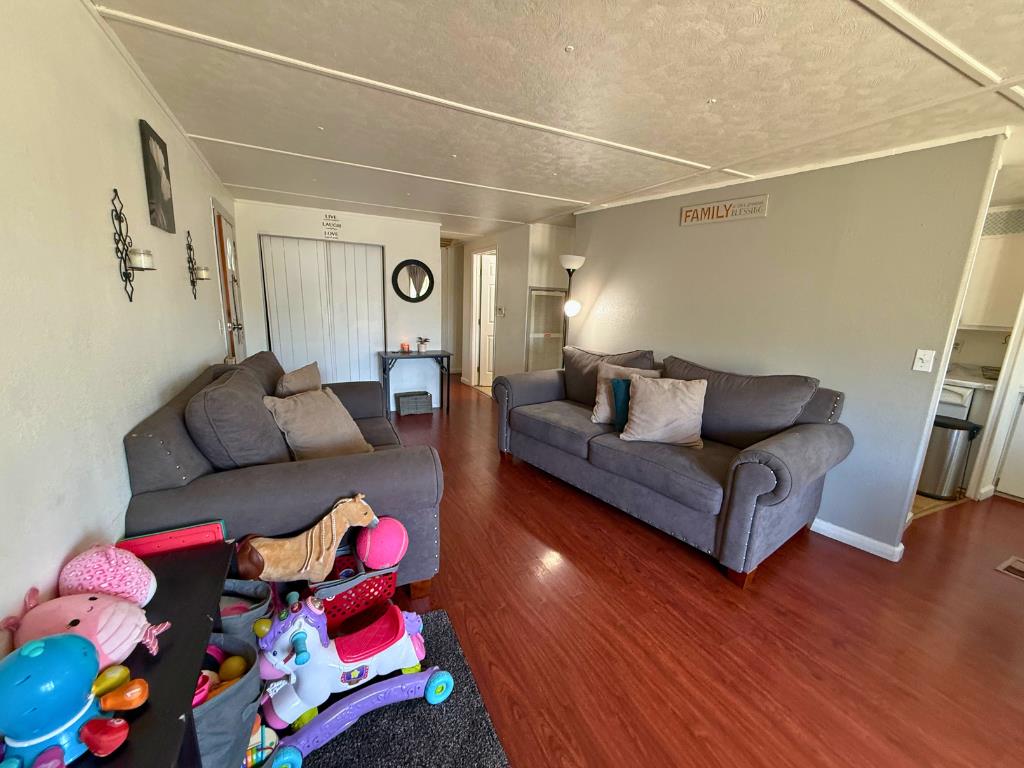 8200 Jantzen #122, Modesto, CA 95357
