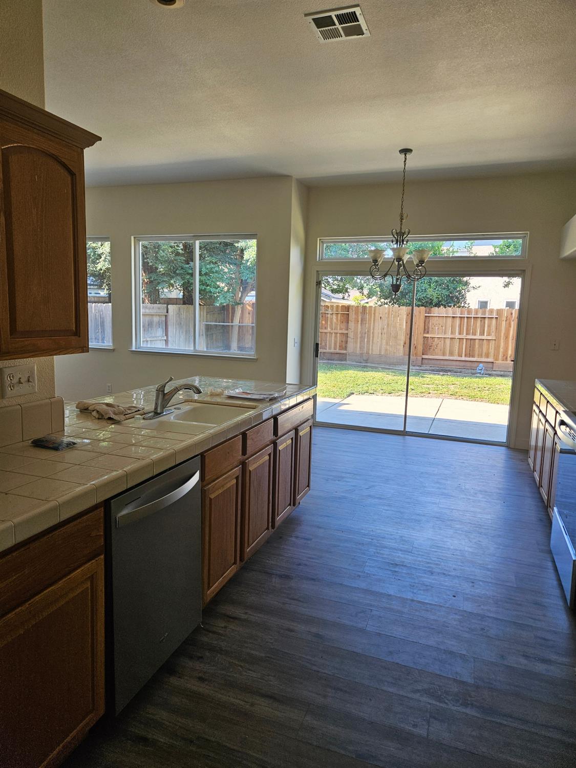 3308 Chandon Dr, Modesto, CA 95355
