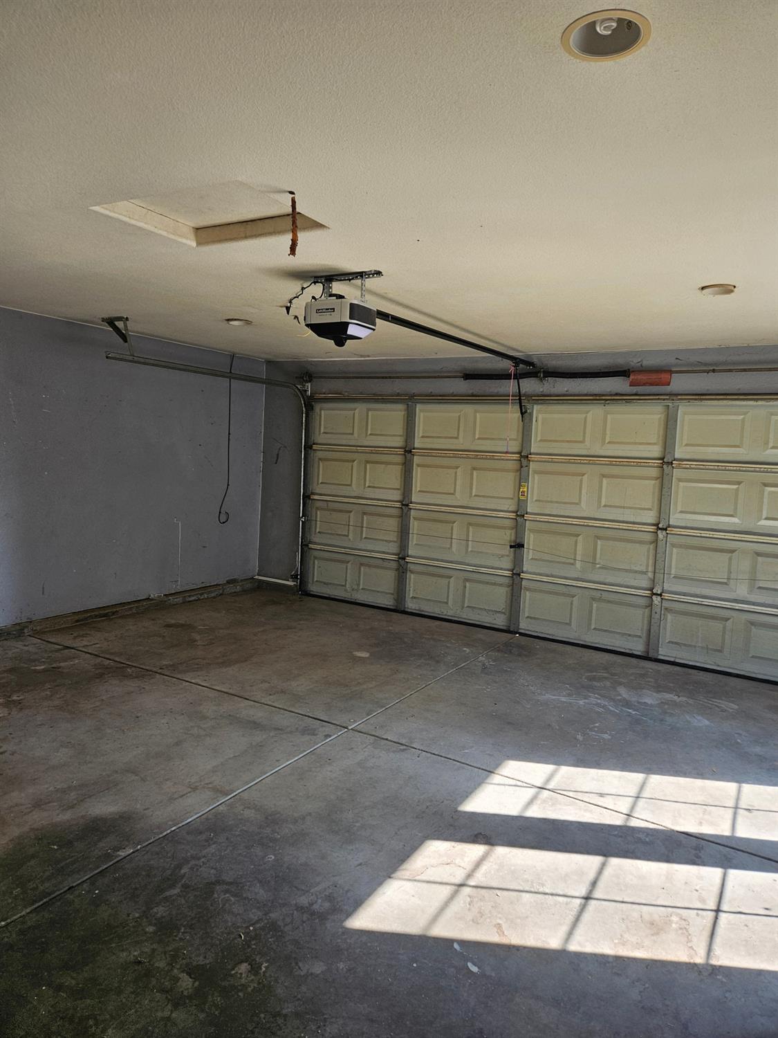 3308 Chandon Dr, Modesto, CA 95355