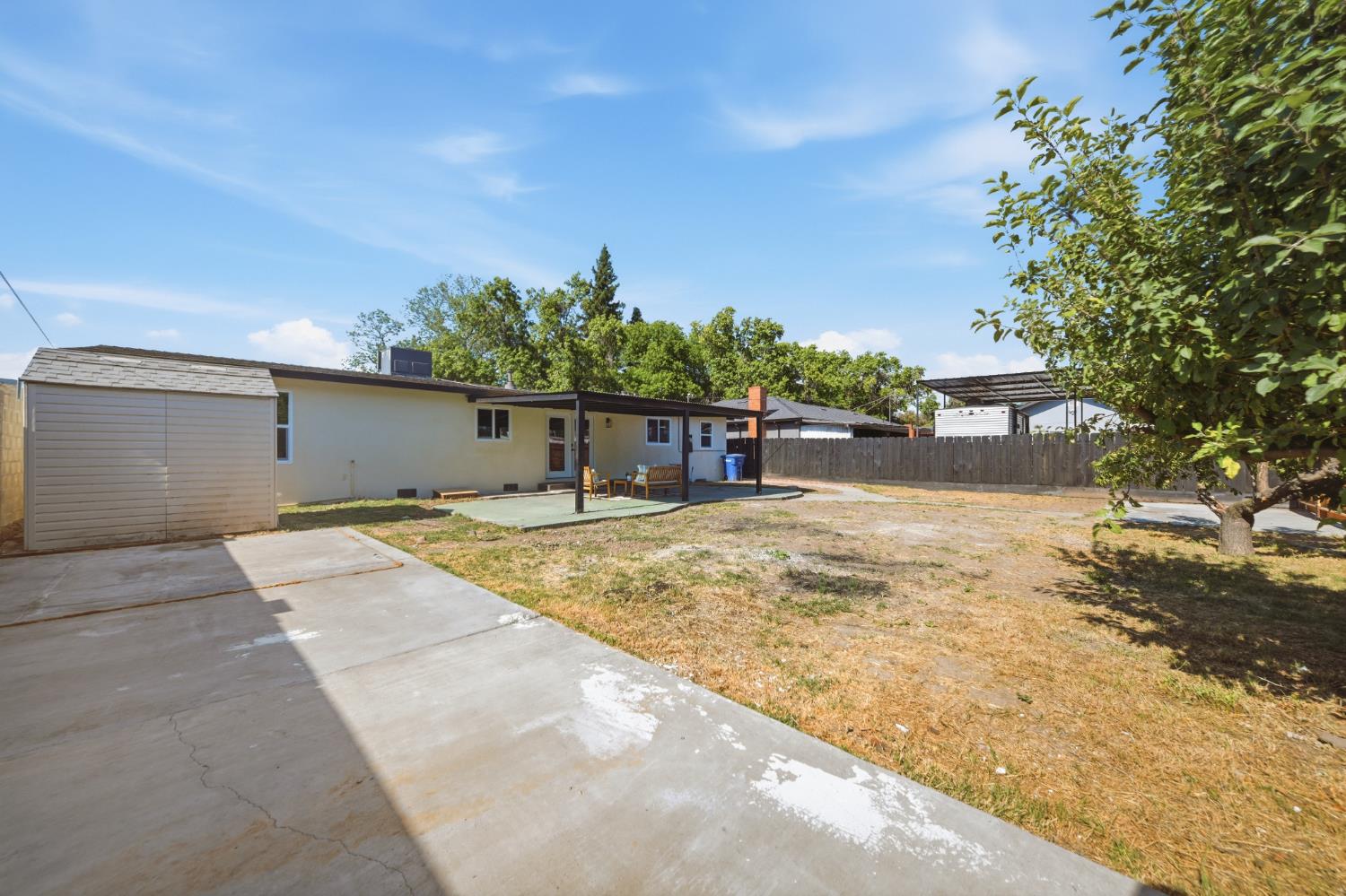 1806 Teresa St, Modesto, CA 95350