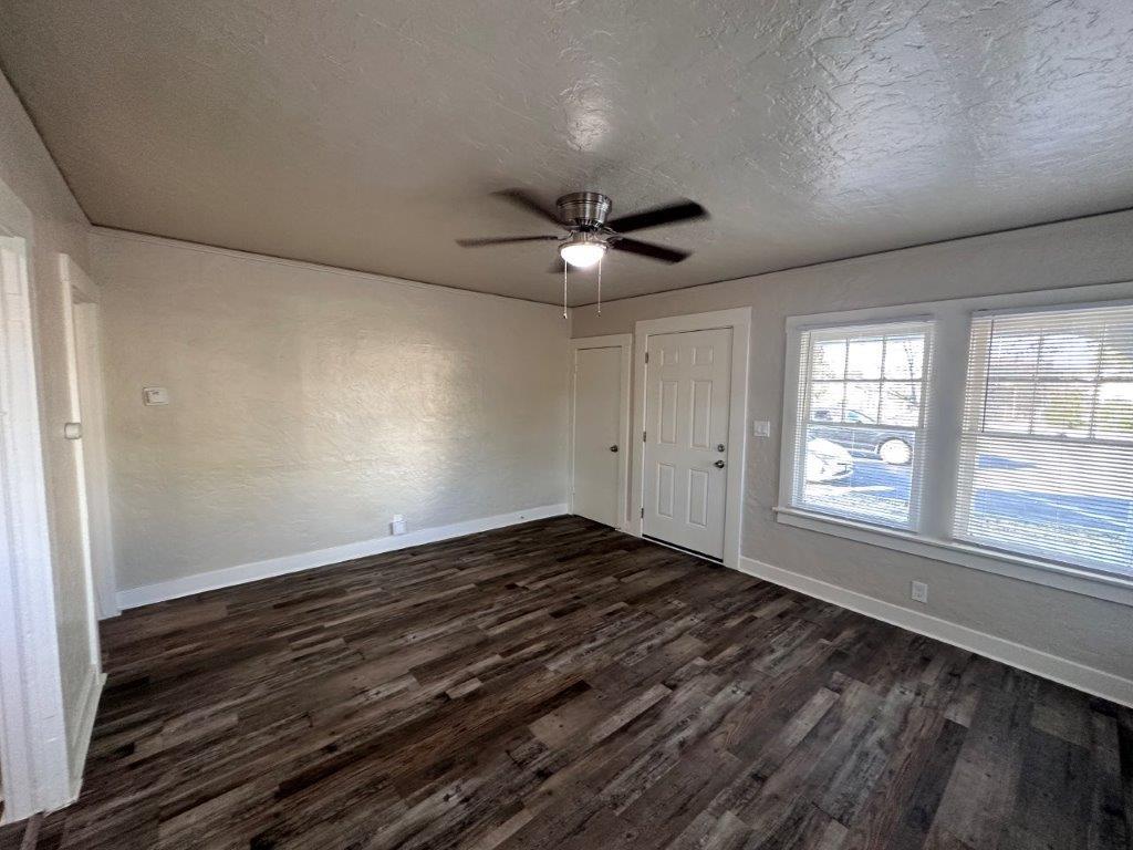 450 N 6th St, Coalinga, CA 93210