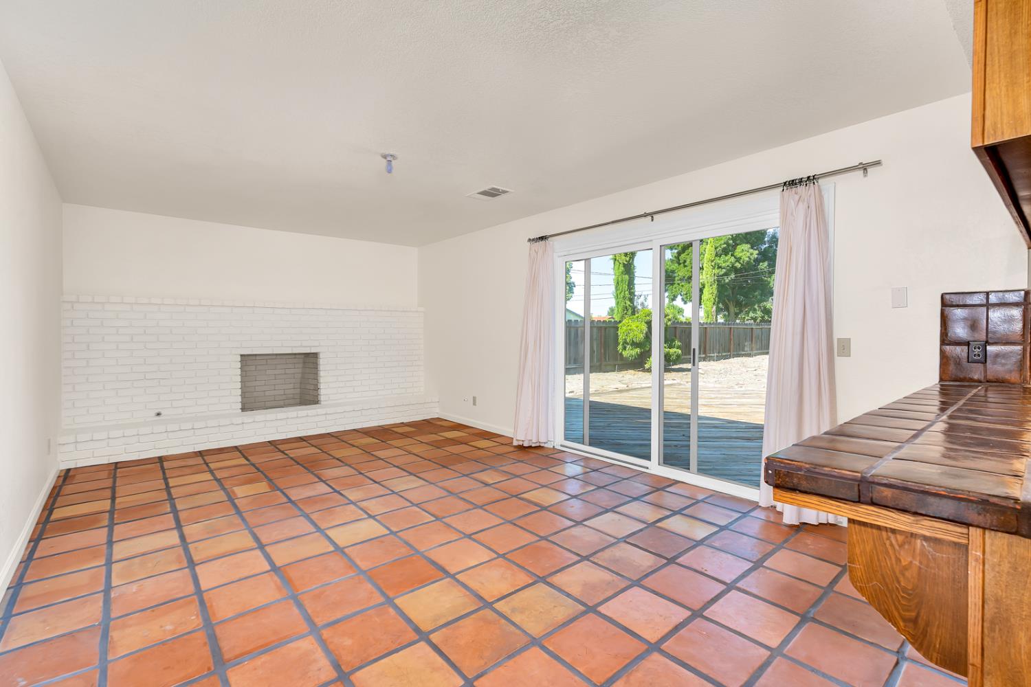 850 Golden Gate Ave, Dos Palos, CA 93620