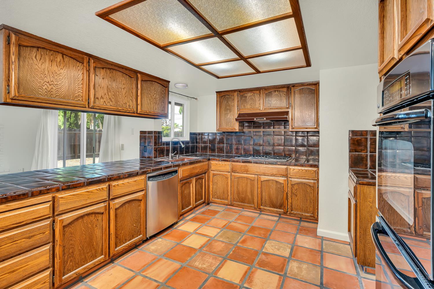 850 Golden Gate Ave, Dos Palos, CA 93620