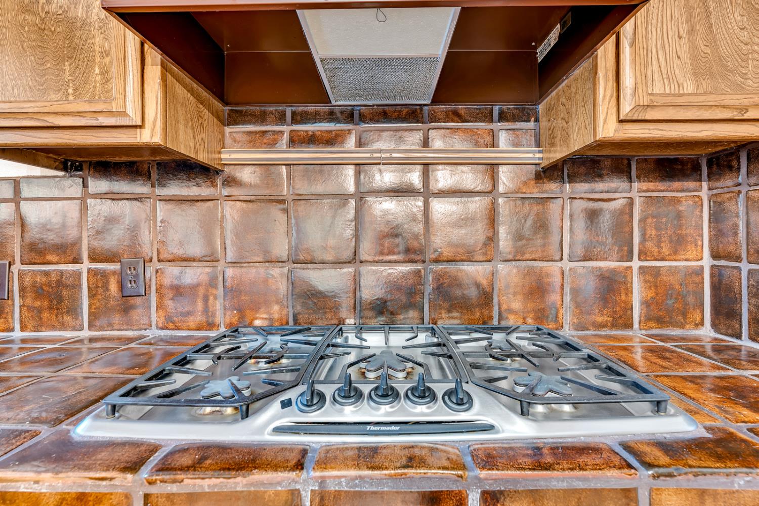 850 Golden Gate Ave, Dos Palos, CA 93620