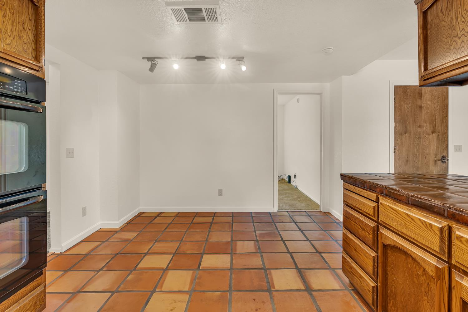 850 Golden Gate Ave, Dos Palos, CA 93620