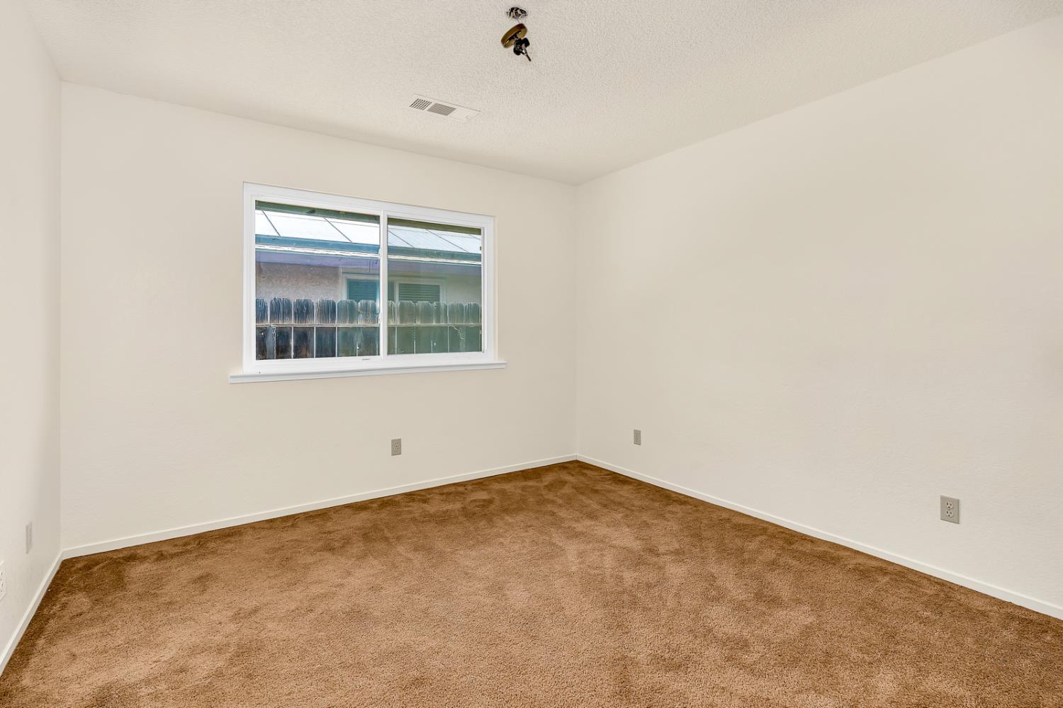 850 Golden Gate Ave, Dos Palos, CA 93620