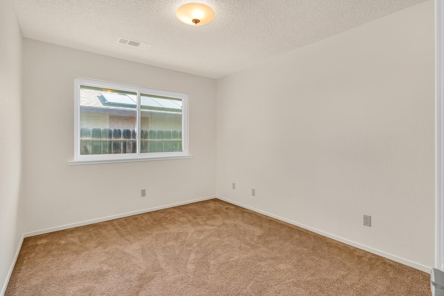 850 Golden Gate Ave, Dos Palos, CA 93620
