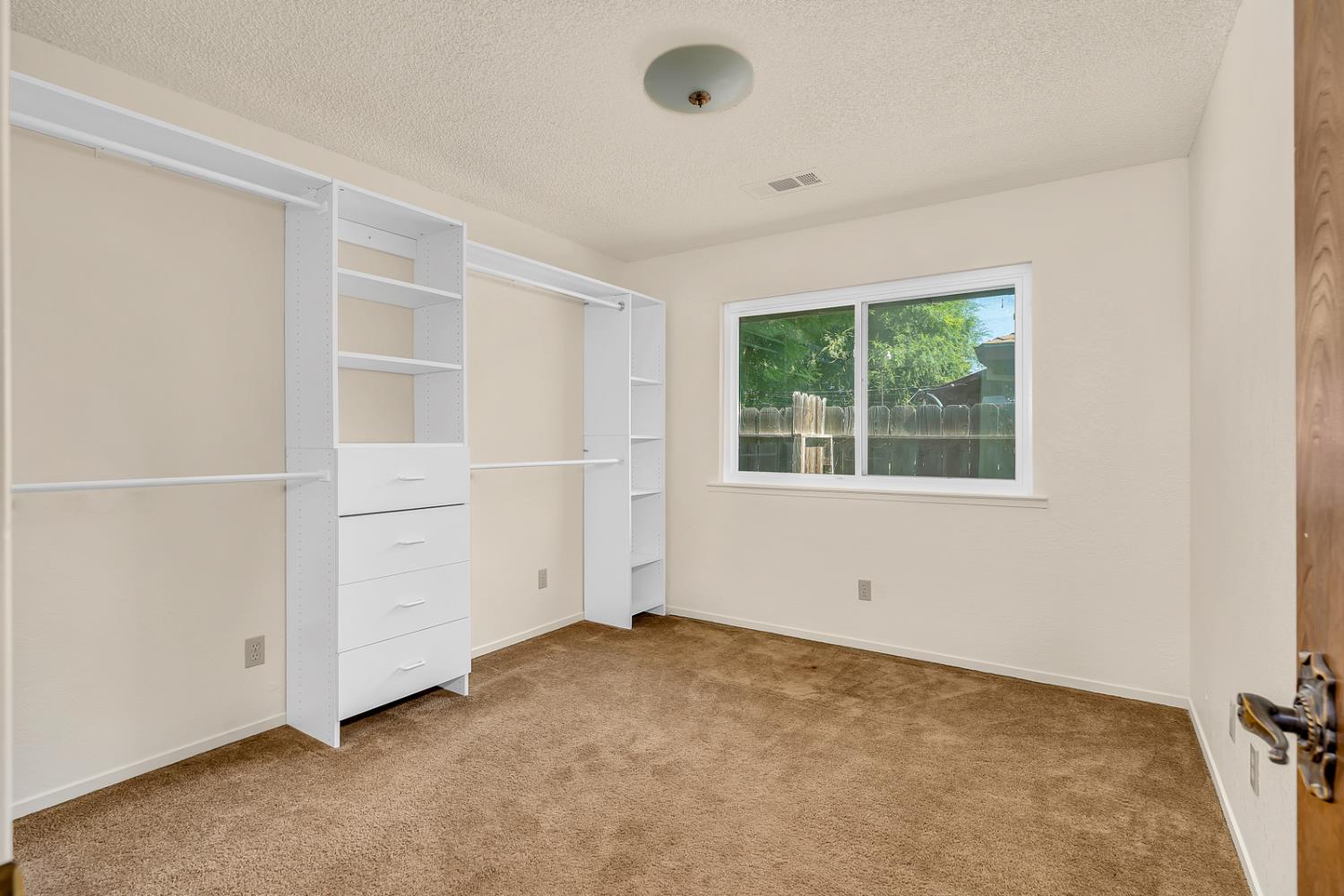 850 Golden Gate Ave, Dos Palos, CA 93620