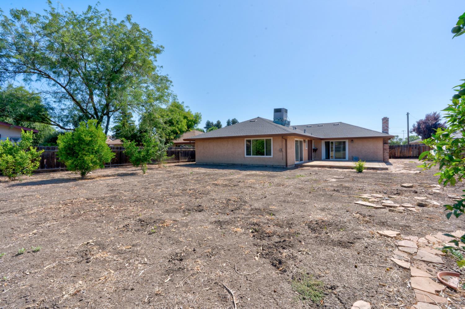 850 Golden Gate Ave, Dos Palos, CA 93620