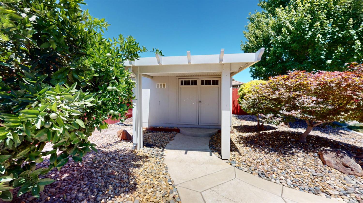 1021 S Nutmeg Landing Ct, Manteca, CA 95336