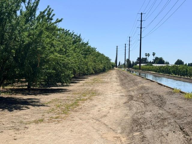 4800 Service Rd, Ceres, CA 95307