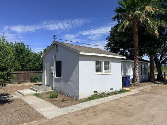 4866 Service Rd, Ceres, CA 95307