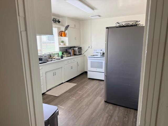 4866 Service Rd, Ceres, CA 95307