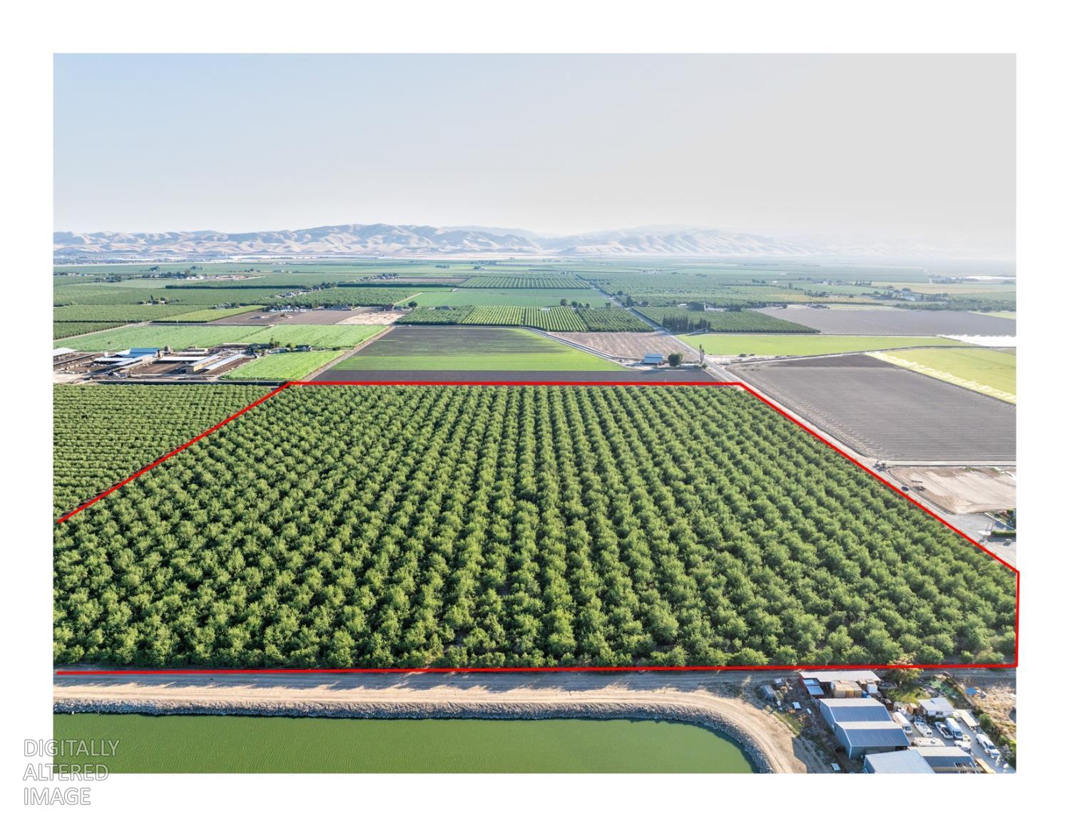 1660 Fruit Avenue, Patterson, CA 95363