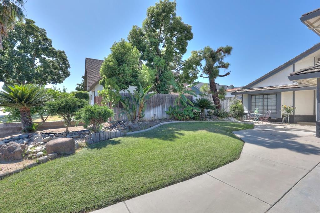 2605 River Creek Dr, Modesto, CA 95351