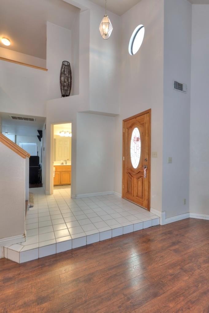 2605 River Creek Dr, Modesto, CA 95351