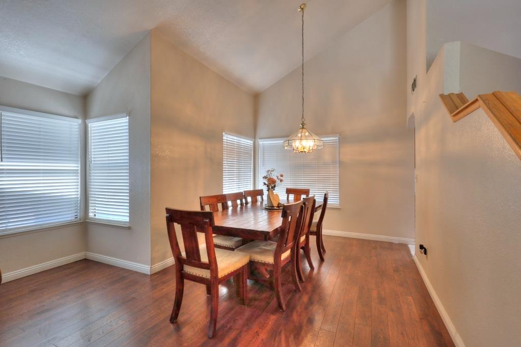 2605 River Creek Dr, Modesto, CA 95351