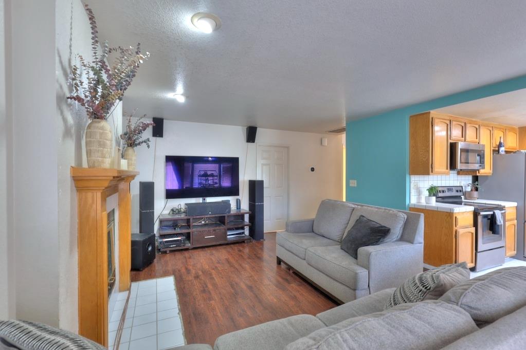 2605 River Creek Dr, Modesto, CA 95351
