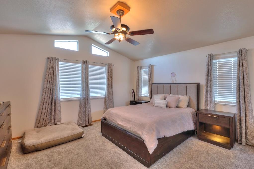 2605 River Creek Dr, Modesto, CA 95351