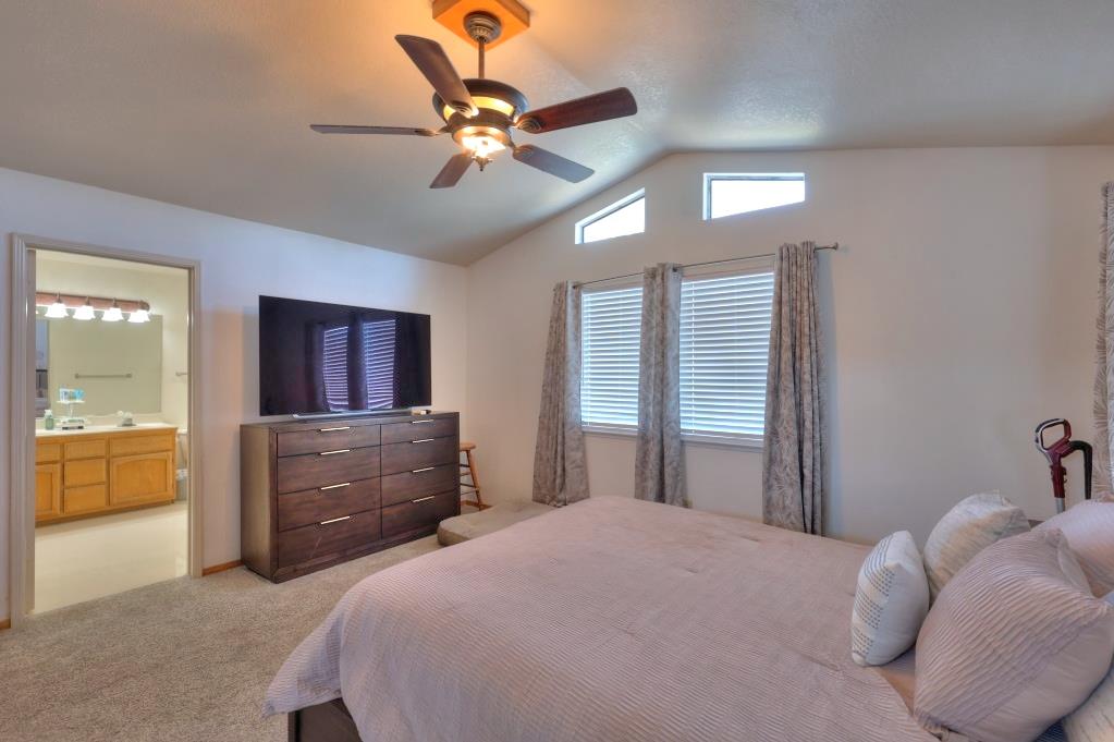 2605 River Creek Dr, Modesto, CA 95351