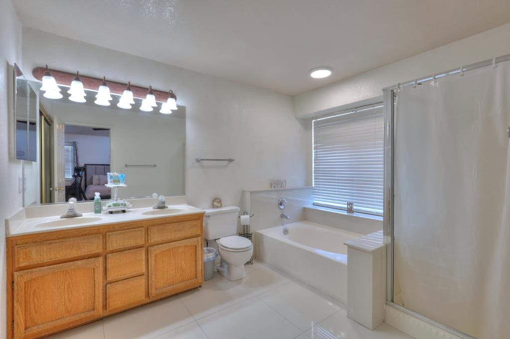 2605 River Creek Dr, Modesto, CA 95351