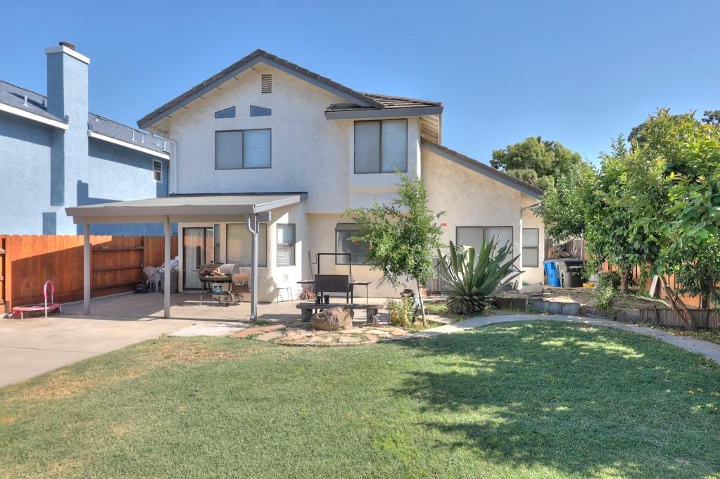 2605 River Creek Dr, Modesto, CA 95351