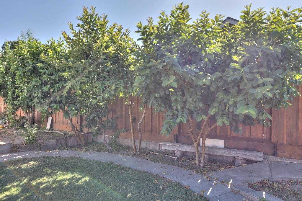 2605 River Creek Dr, Modesto, CA 95351
