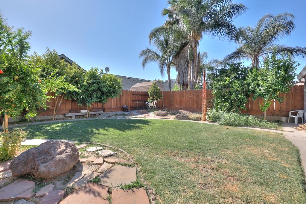 2605 River Creek Dr, Modesto, CA 95351