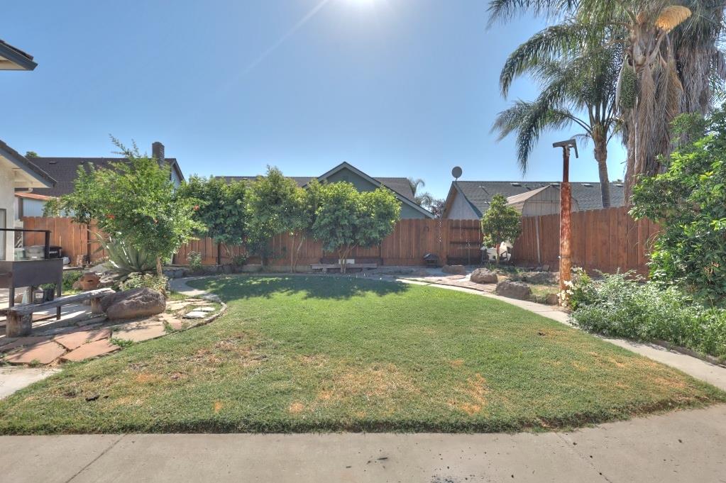 2605 River Creek Dr, Modesto, CA 95351