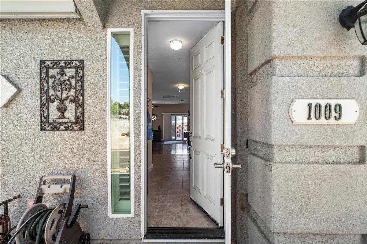 1009 Fairmont Ct, Modesto, CA 95354
