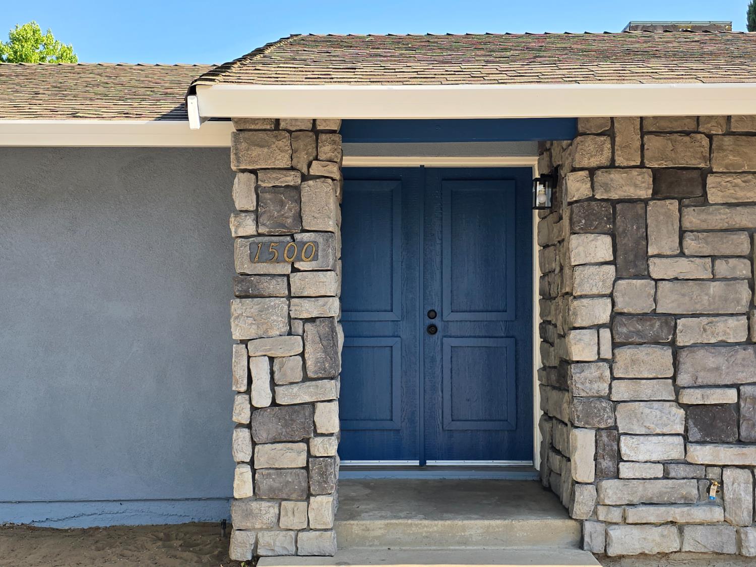 1500 NW Kirkland Ct, Modesto, CA 95356
