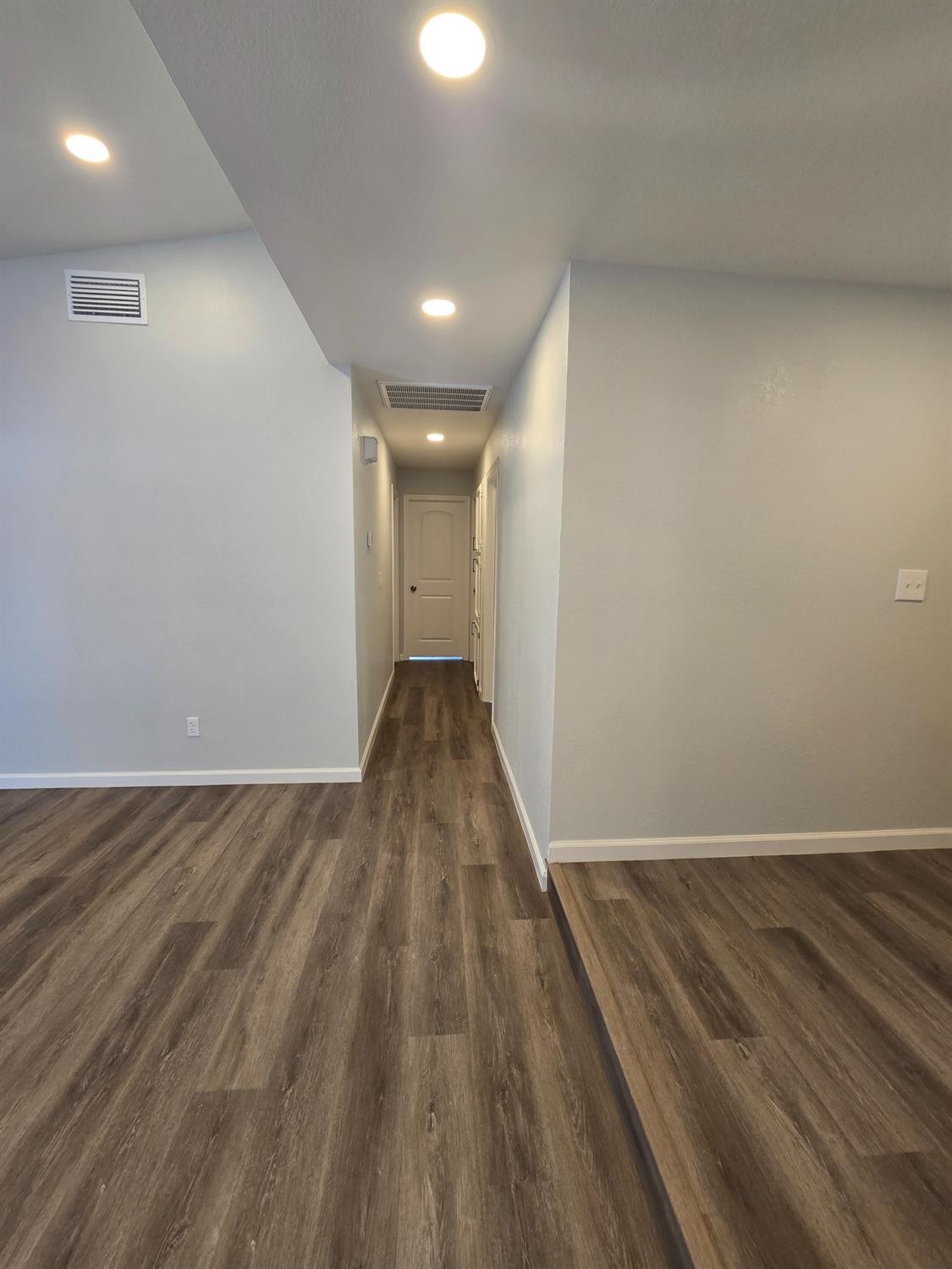 1500 NW Kirkland Ct, Modesto, CA 95356