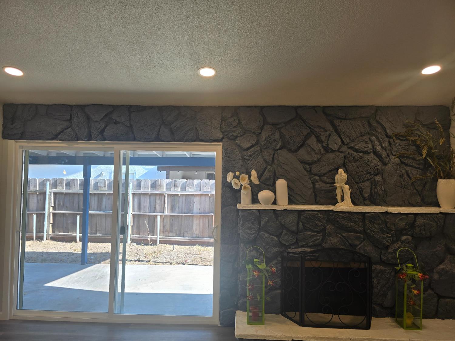 1500 NW Kirkland Ct, Modesto, CA 95356