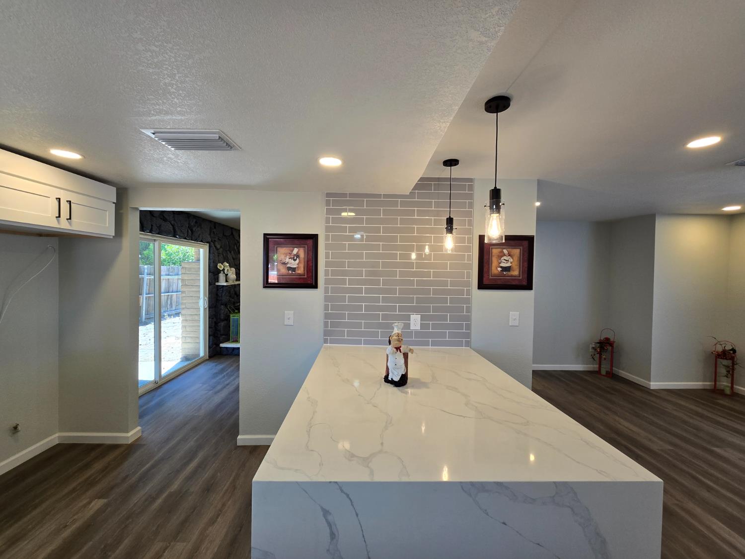 1500 NW Kirkland Ct, Modesto, CA 95356