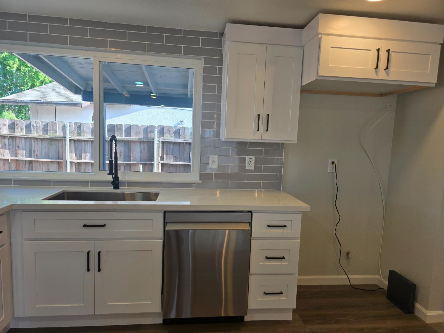 1500 NW Kirkland Ct, Modesto, CA 95356