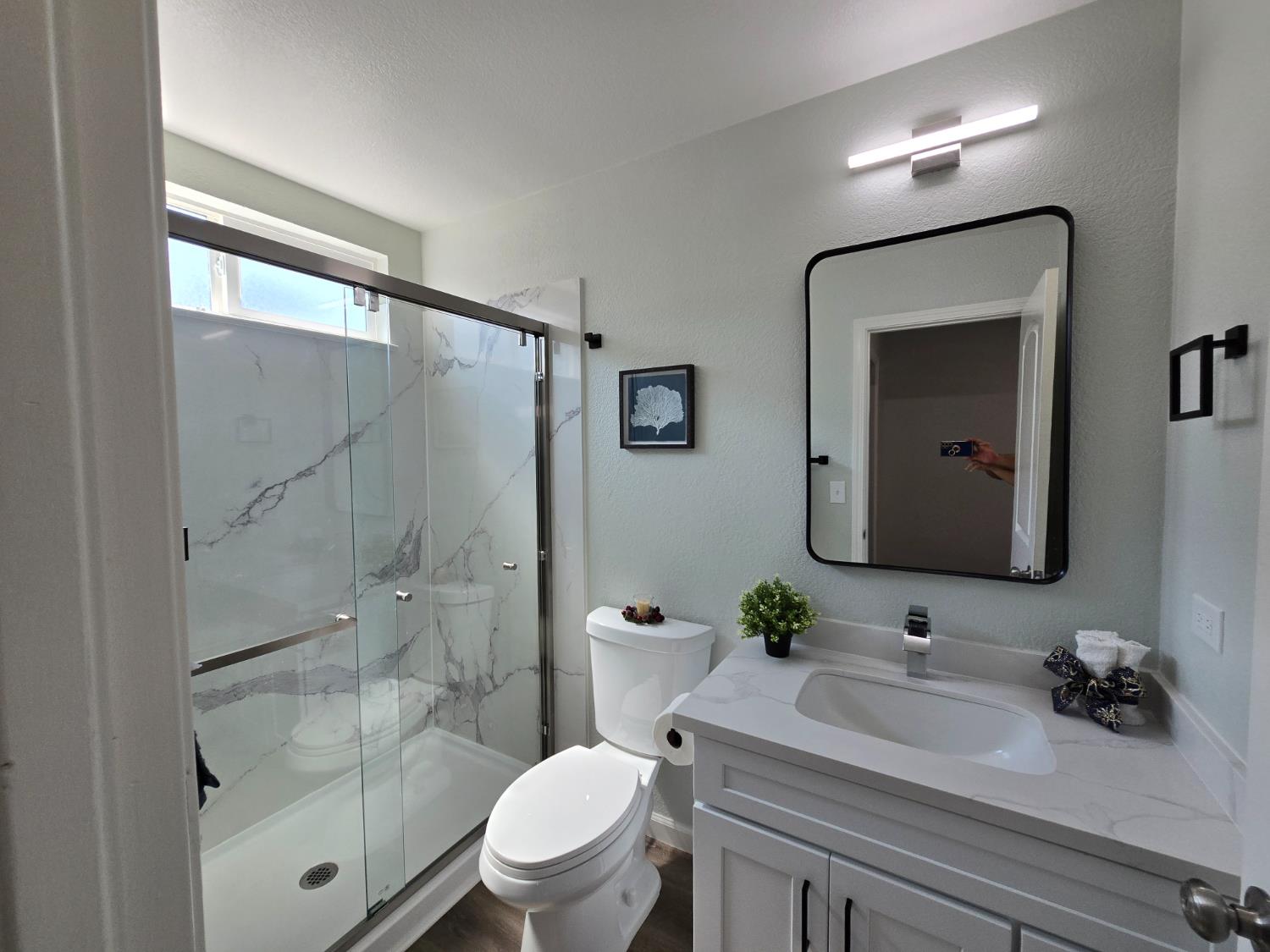 1500 NW Kirkland Ct, Modesto, CA 95356