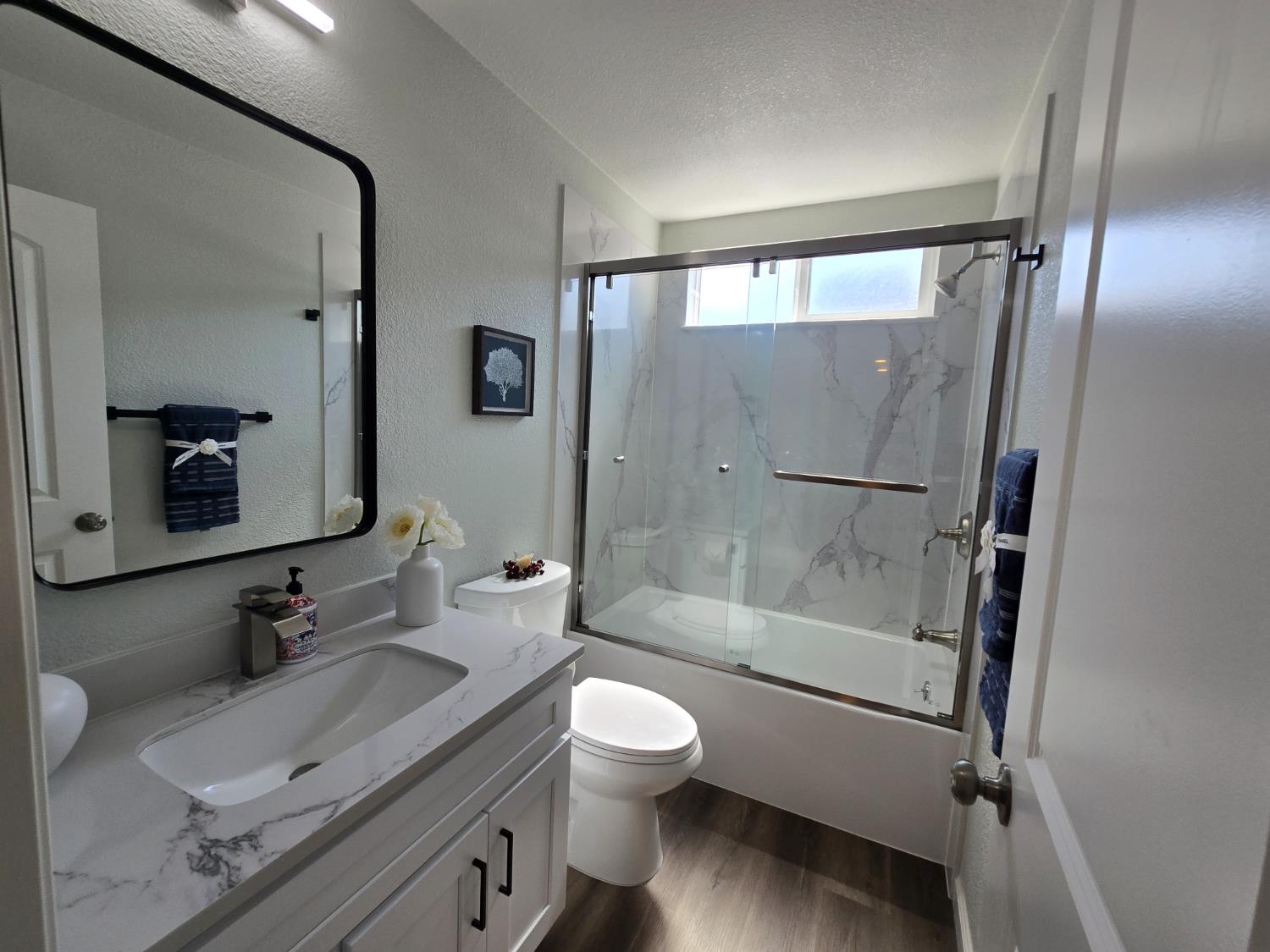 1500 NW Kirkland Ct, Modesto, CA 95356