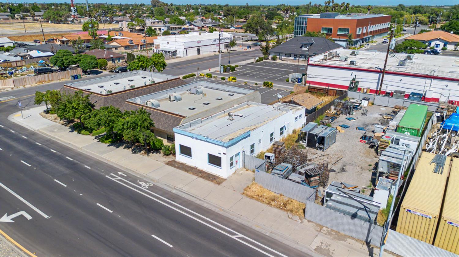 927 N St, Firebaugh, CA 93622