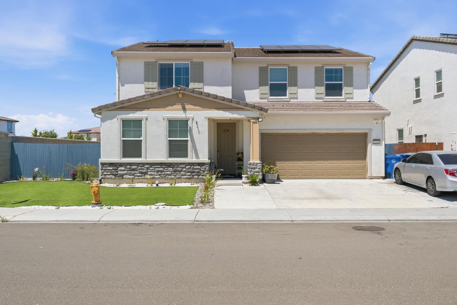 2849 Mokelumne St, Manteca, CA 95337