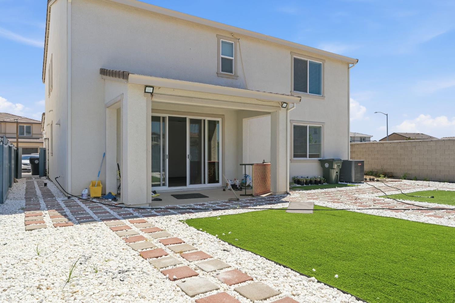 2849 Mokelumne St, Manteca, CA 95337