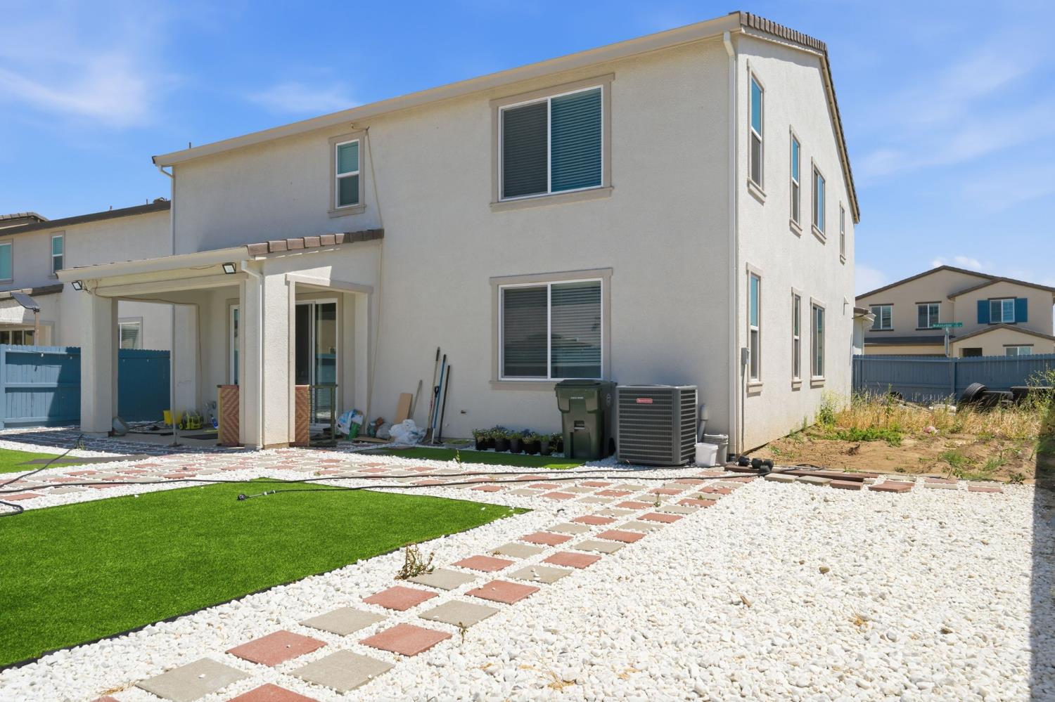 2849 Mokelumne St, Manteca, CA 95337