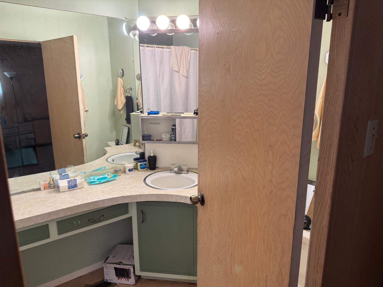 2307 Oakdale Rd #75, Modesto, CA 95355